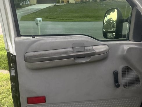 Used 2004 Ford F250 XLT RWD image 21