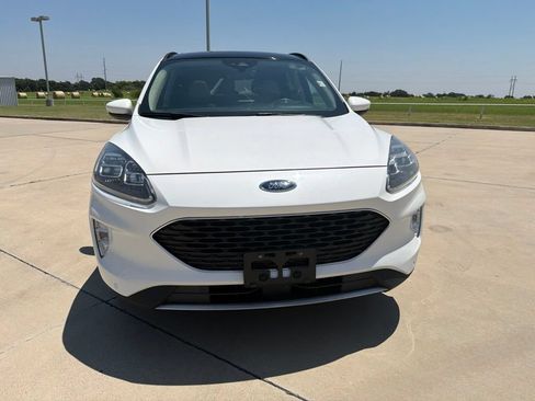 Used 2020 Ford Escape Titanium w/ Titanium Premium Package 2.0 FWD image 8