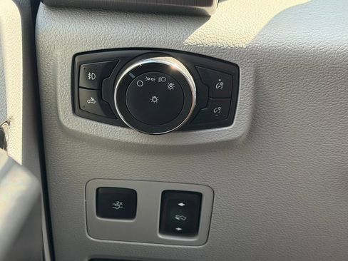 Used 2022 Ford F250 Limited AWD/4WD image 25