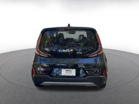 Used 2025 Kia Soul LX w/ LX Technology Package image 6