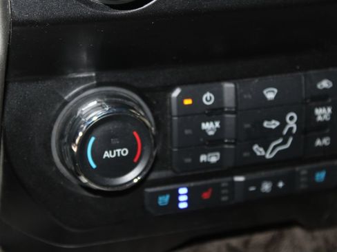 Used 2019 Ford F350 Lariat w/ Lariat Ultimate Package AWD/4WD image 30