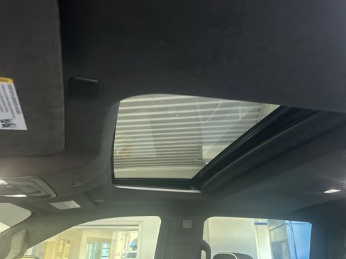 Used 2024 GMC Sierra 2500 AT4X image 15