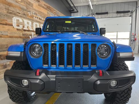 Used 2023 Jeep Gladiator Rubicon w/ LED Lighting Group AWD/4WD image 6