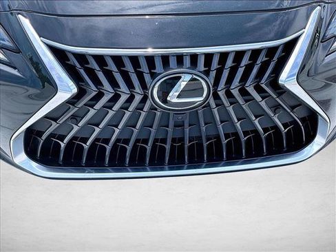 Used 2024 Lexus ES 300h w/ Technology Package FWD image 30