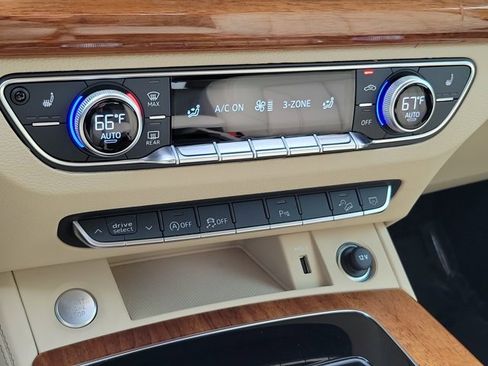 Certified 2025 Audi Q5 2.0T Premium Plus image 27