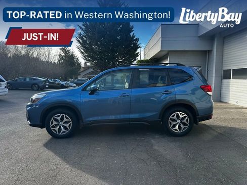 Used 2020 Subaru Forester Premium image 9