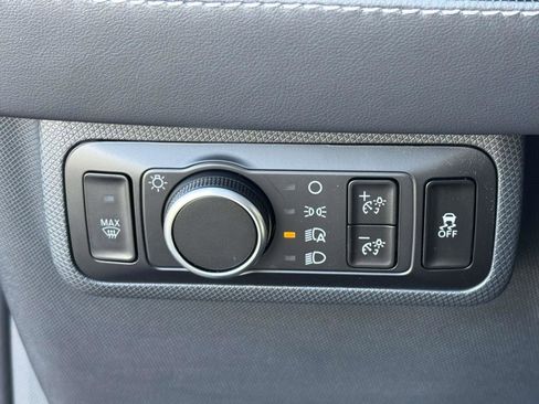 New 2025 Ford Mustang Mach-E Premium image 18