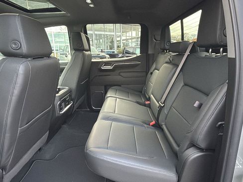 New 2026 GMC Sierra 1500 SLT w/ SLT Premium Plus Package image 29