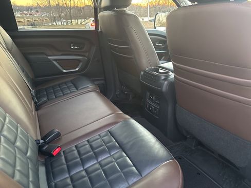 Used 2018 Nissan Titan Platinum Reserve w/ Platinum Utility Package image 12