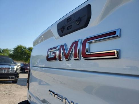 New 2026 GMC Sierra 2500 Denali w/ Denali Reserve Package image 7