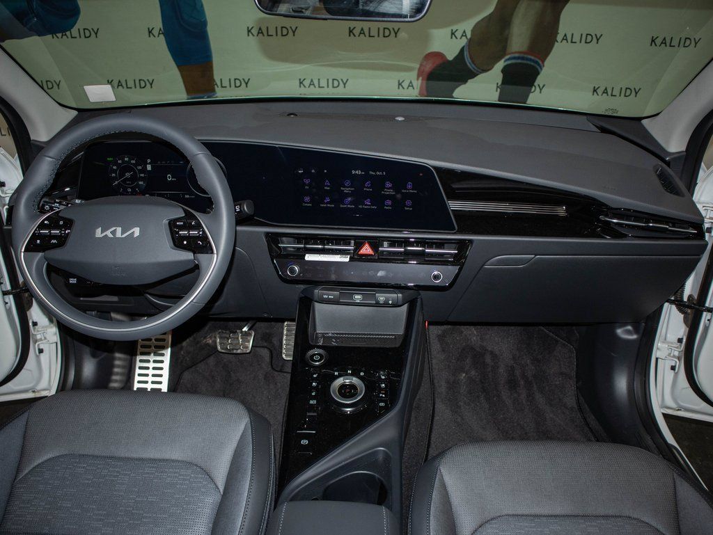 New 2023 Kia Niro Wave FWD image 3