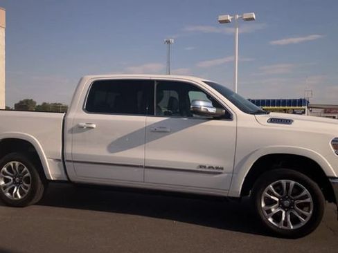 Used 2024 RAM 1500 Limited AWD/4WD image 3