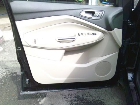 Used 2018 Ford Escape SE image 10