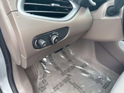 Used 2023 Chevrolet Malibu LS image 21