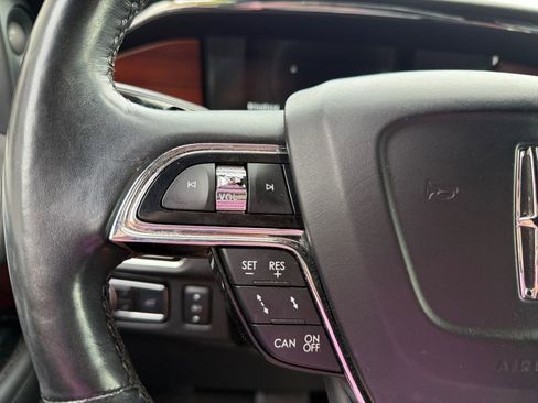 Used 2021 Lincoln Navigator Reserve w/ Luxury Package AWD/4WD image 26