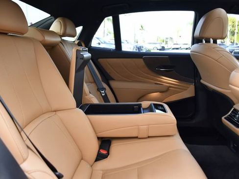 Used 2023 Lexus LS 500 RWD image 28