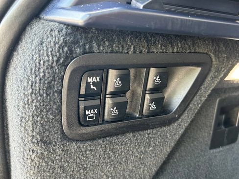 Used 2021 BMW X7 M50i AWD/4WD image 58
