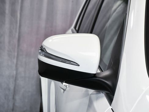 Used 2025 Mercedes-Benz GLE 450e 4MATIC w/ AMG Line Exterior image 72