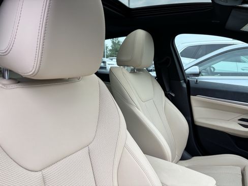 Used 2023 BMW i4 eDrive35 w/ Premium Package RWD image 36