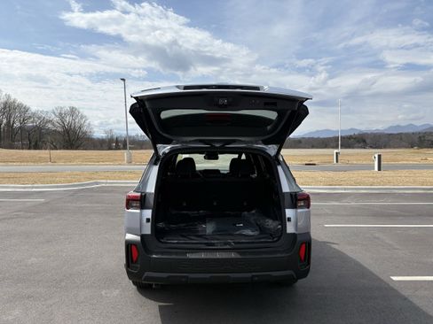 New 2026 Subaru Outback Limited image 11