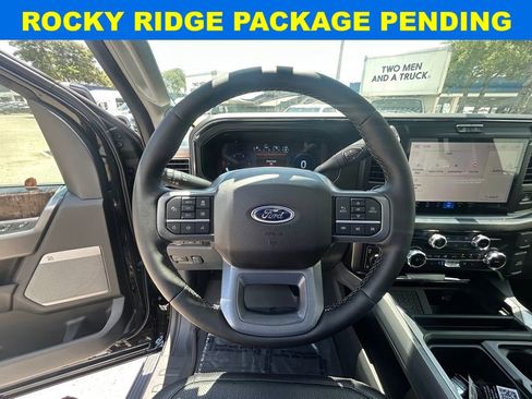 New 2025 Ford F350 Lariat w/ Lariat Ultimate Package image 16