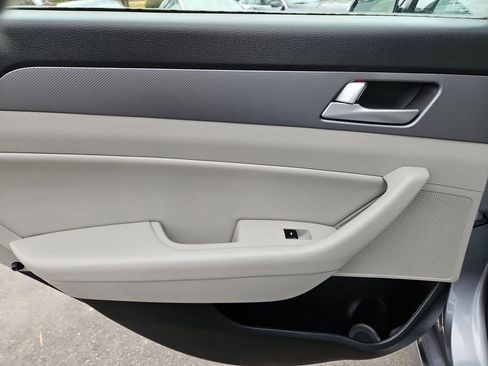 Used 2016 Hyundai Sonata SE image 26