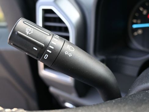 Used 2018 Ford F150 XLT w/ Equipment Group 302A Luxury image 27