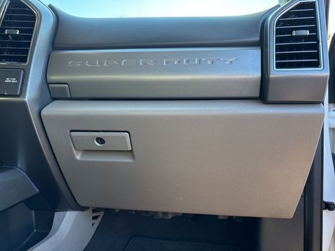 Used 2021 Ford F250 XLT w/ XLT Premium Package image 24