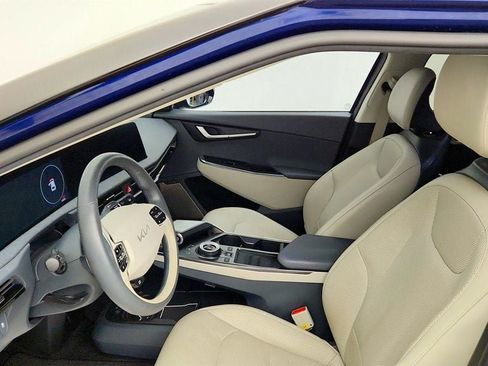 Used 2024 Kia EV6 Wind w/ Wind Technology Package AWD/4WD image 18