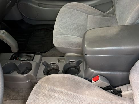 Used 2001 Toyota Tacoma PreRunner RWD image 24