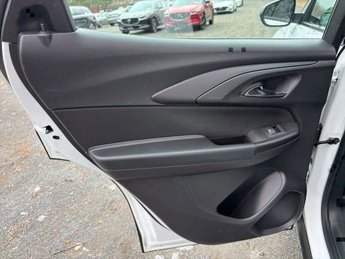 Used 2023 Chevrolet TrailBlazer LS AWD/4WD image 16
