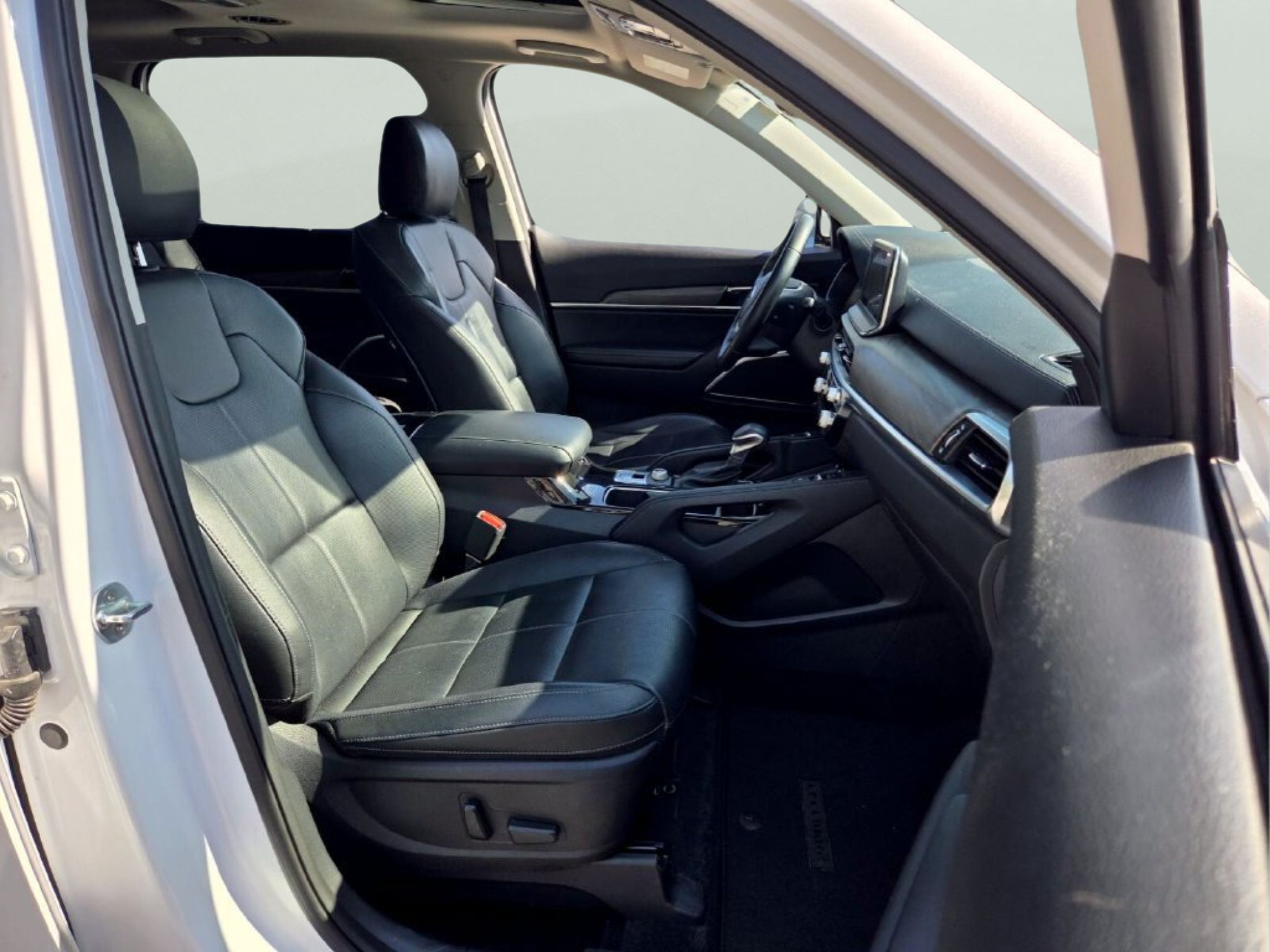 Used 2021 Kia Telluride SX w/ Towing Package FWD image 18