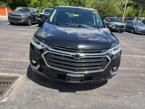 Used 2020 Chevrolet Traverse Premier w/ LPO, Cargo Package AWD/4WD image 8