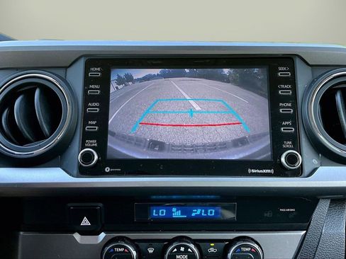 Used 2021 Toyota Tacoma SR5 RWD image 13