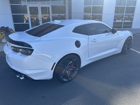 Used 2023 Chevrolet Camaro SS image 8