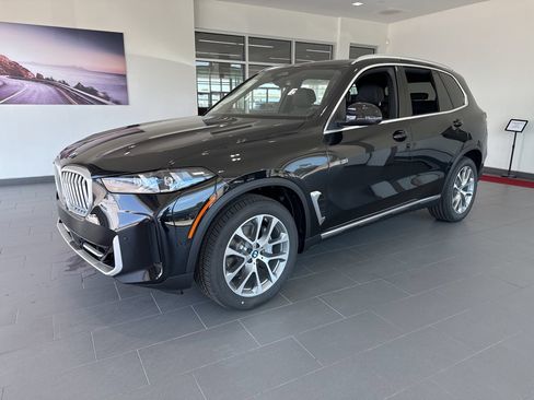 New 2026 BMW X5 xDrive40i w/ Climate Comfort Package AWD/4WD image 4