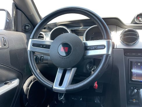 Used 2006 Ford Mustang GT image 12