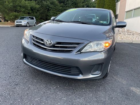 Used 2013 Toyota Corolla LE image 11