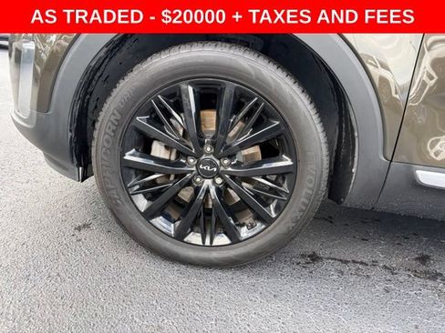 Used 2022 Kia Telluride SX w/ Towing Package FWD image 9
