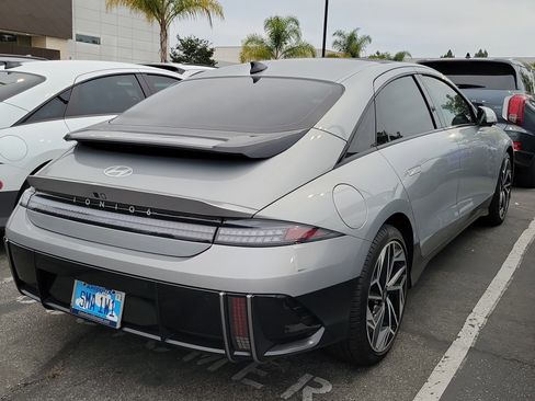 Used 2025 Hyundai Ioniq 6 Limited RWD image 4