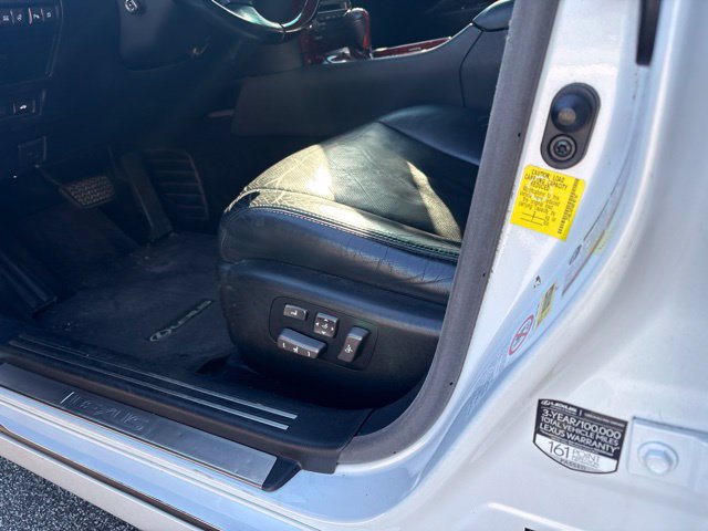 Used 2011 Lexus LS 460 w/ Comfort Pkg RWD image 5