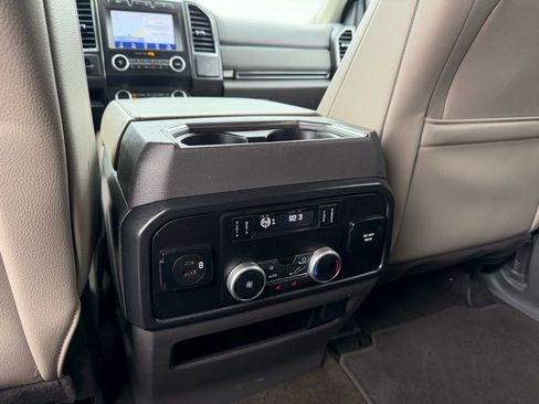 Used 2021 Ford Expedition Limited image 22