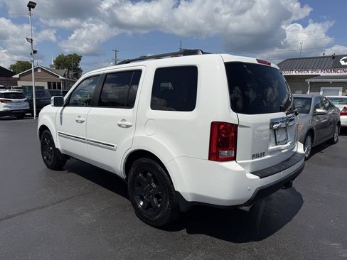 Used 2011 Honda Pilot Touring image 6