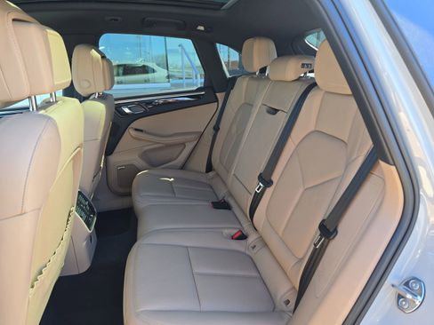 New 2026 Porsche Macan AWD/4WD image 23