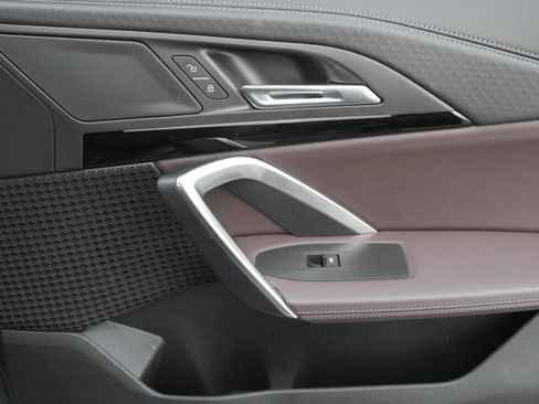 Certified 2025 BMW X2 xDrive28i image 31