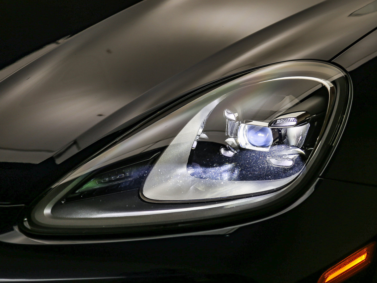 Certified 2023 Porsche Cayenne AWD/4WD image 11