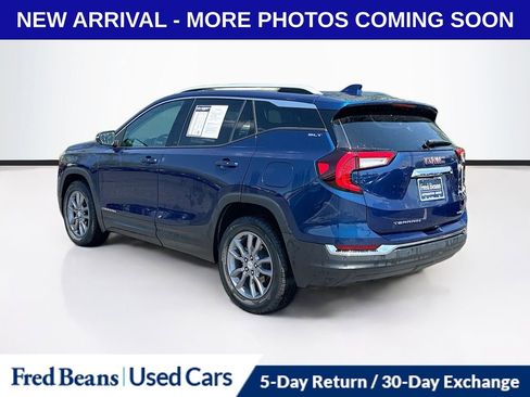 Used 2023 GMC Terrain SLT w/ Tech Package image 6
