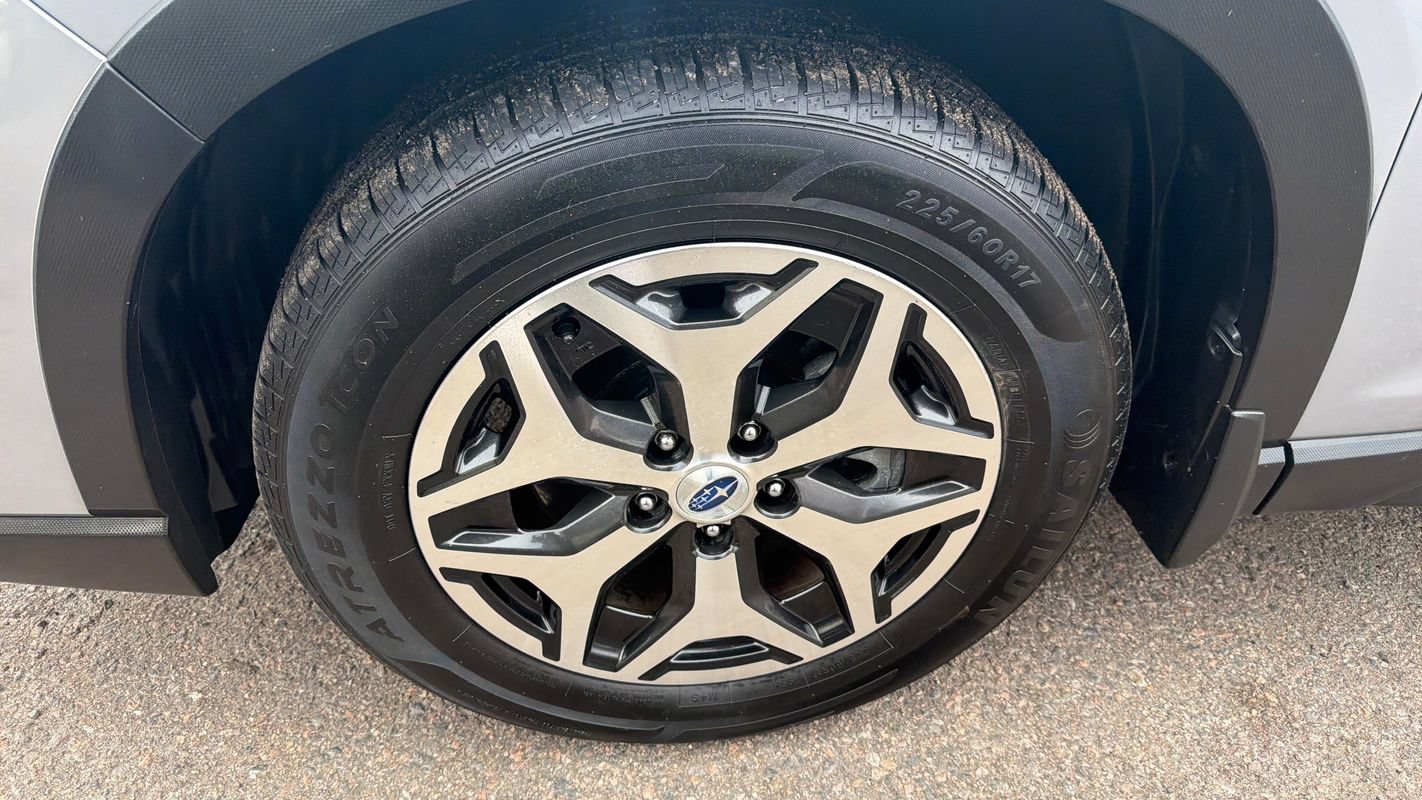 Used 2020 Subaru Forester Premium AWD/4WD image 25