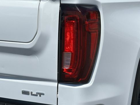 Used 2024 GMC Sierra 1500 SLT image 47