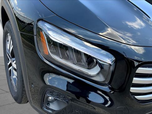 Used 2025 Mercedes-Benz GLB 250 image 20